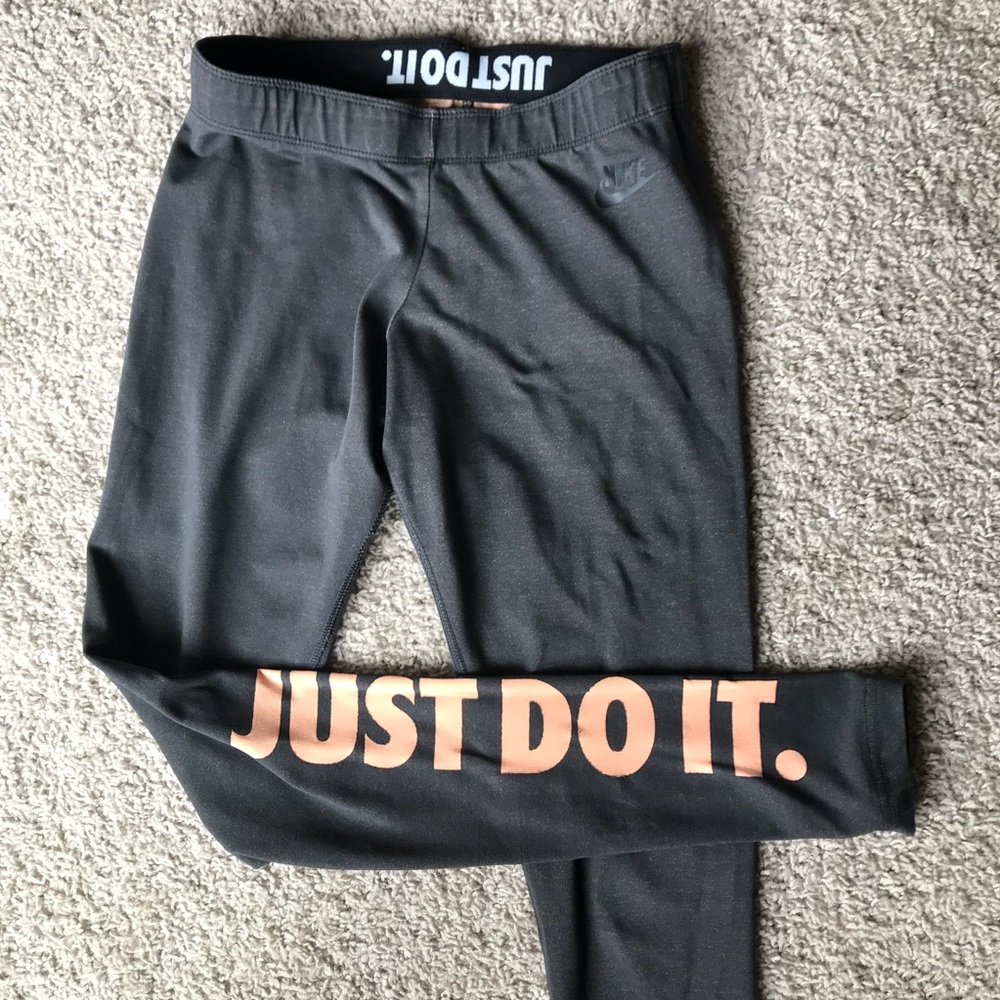 Nike Pro Just Do It Legging size small